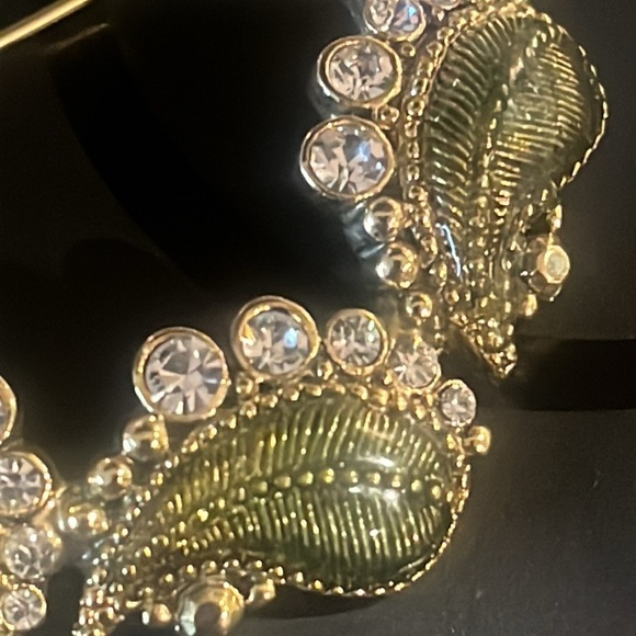 Vintage Monet Signed Brooch with Rhinestones green Saint Patrick - Picture 3 of 5